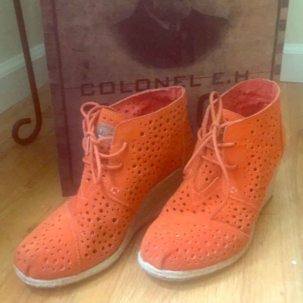 Toms shoes “booties”